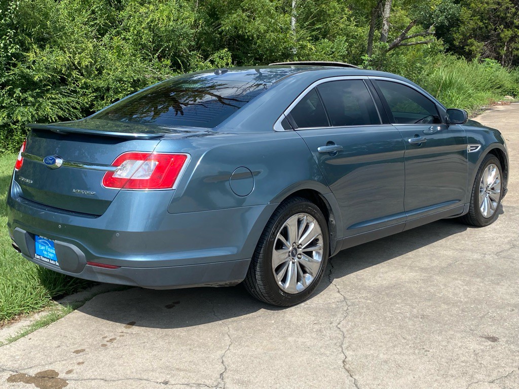 2010 Ford Taurus Image 6