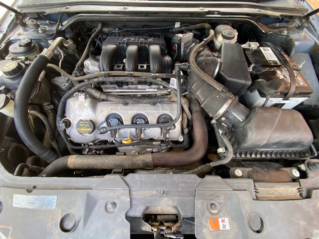 2010 Ford Taurus Image 20