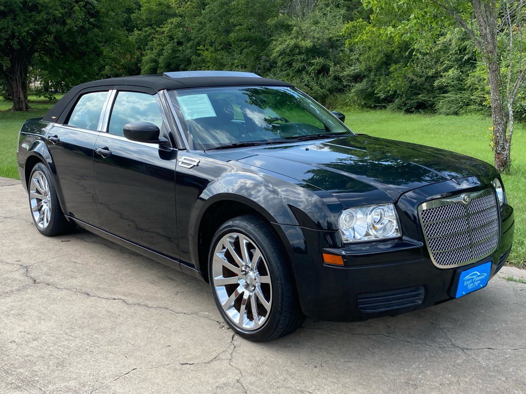 2007 Chrysler 300 Image 3