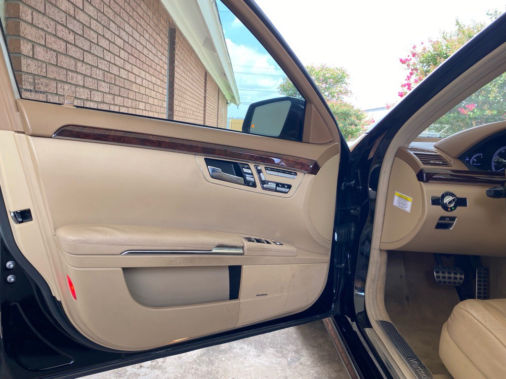 2013 Mercedes-Benz S-Class Image 9