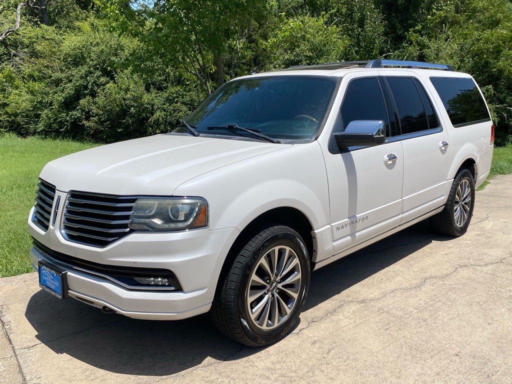 2015 Lincoln Navigator Image 1