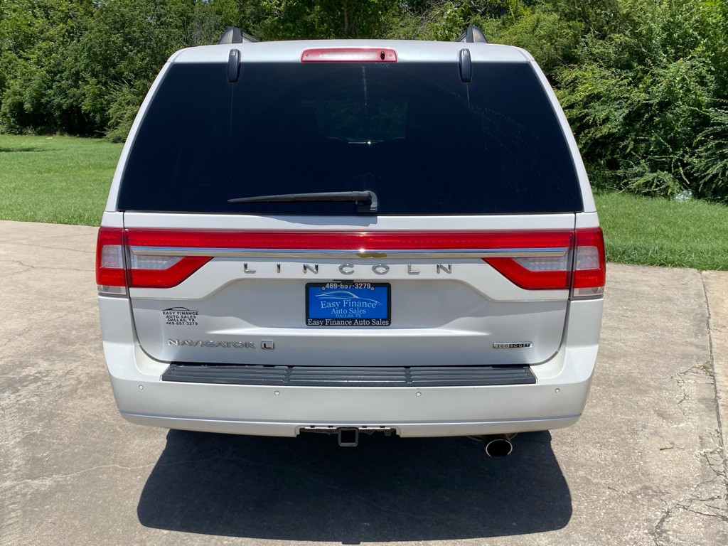 2015 Lincoln Navigator Image 5