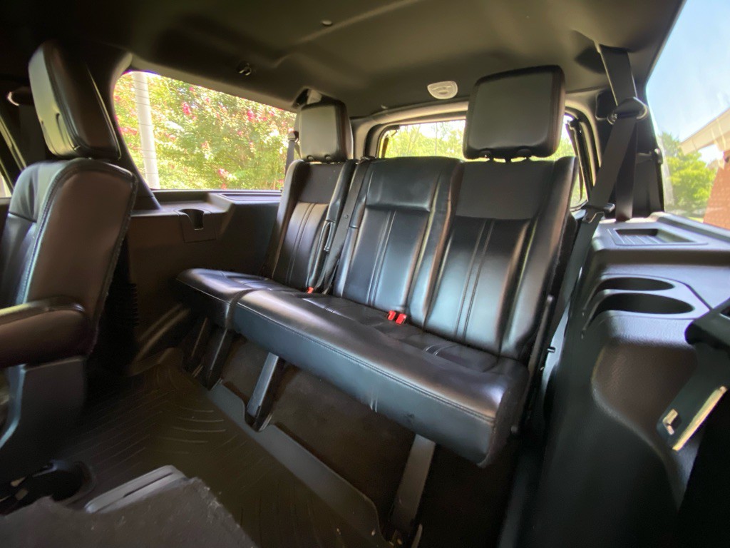 2015 Lincoln Navigator Image 13
