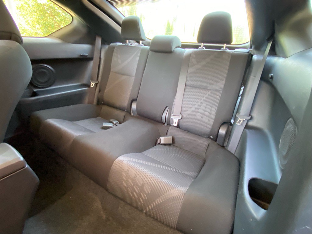 2013 Scion tC Image 9