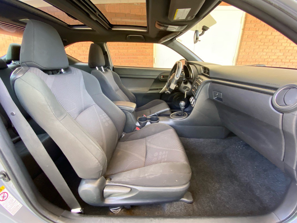 2013 Scion tC Image 11