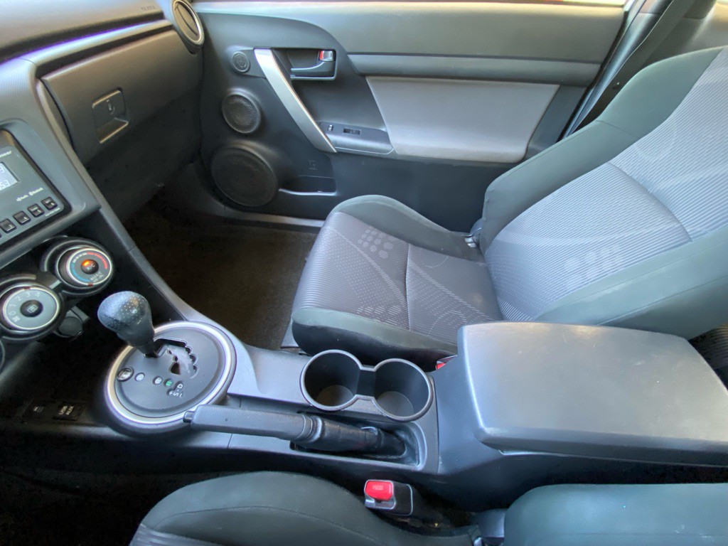 2013 Scion tC Image 17