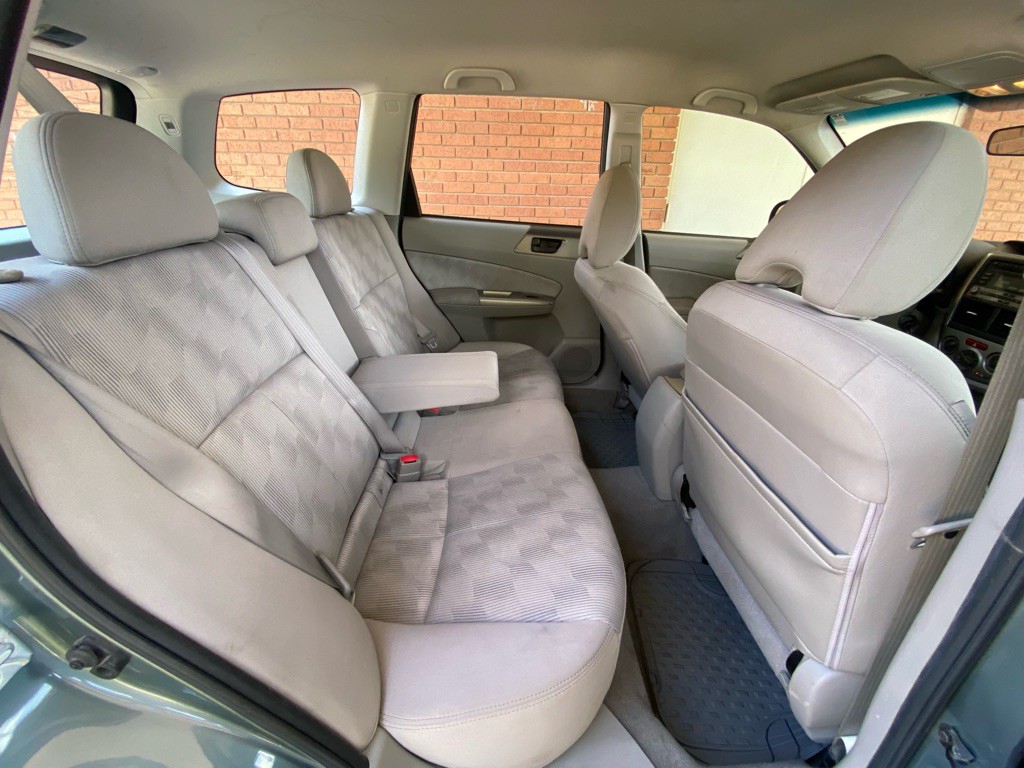 2009 Subaru Forester Image 12
