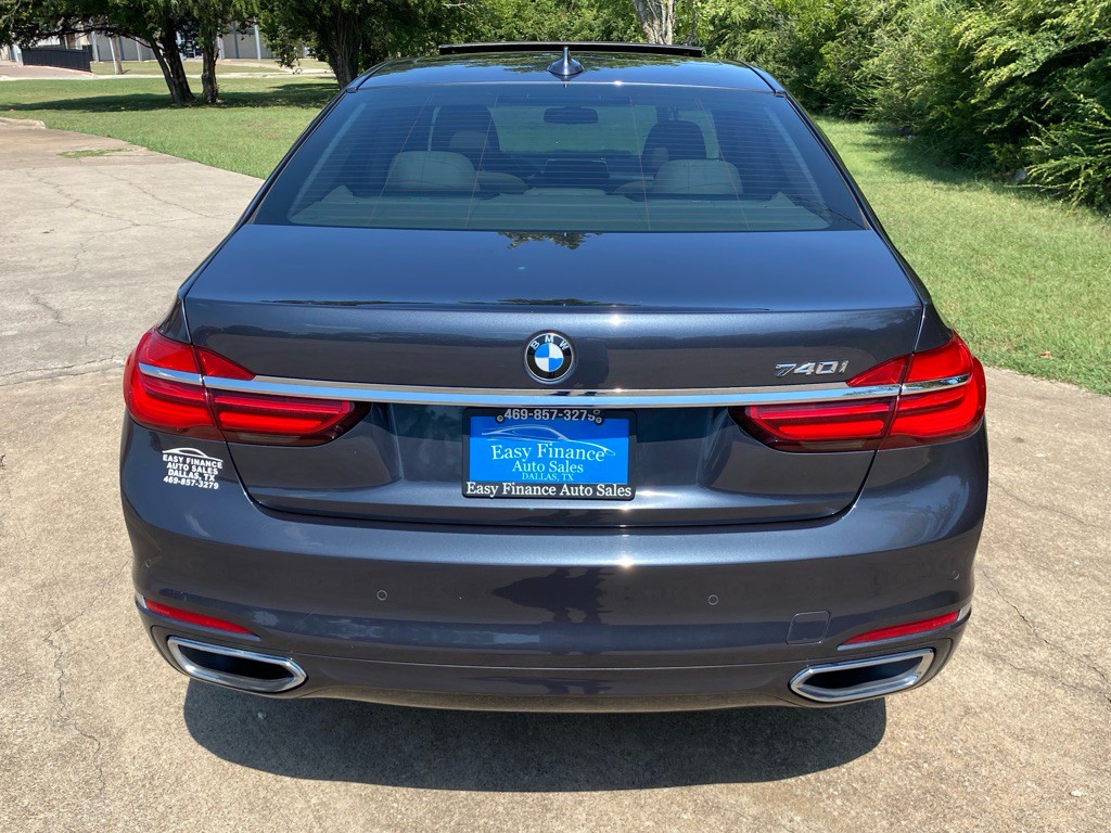 2016 BMW 7 Series Image 5
