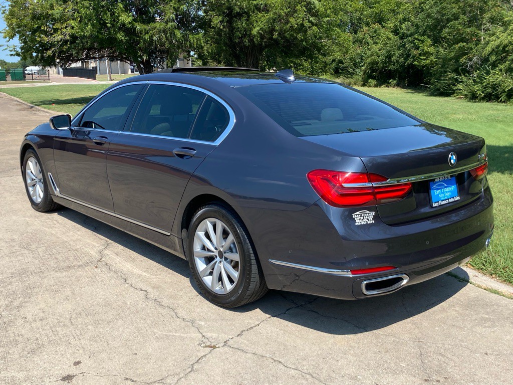 2016 BMW 7 Series Image 6