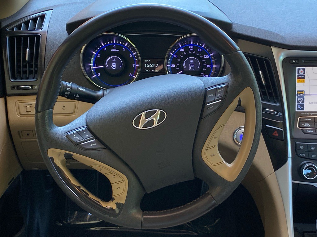 2012 Hyundai Sonata Image 17