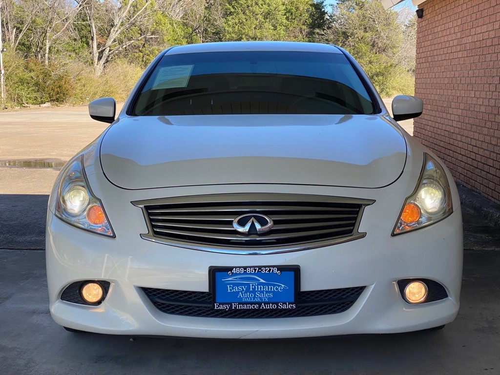 2011 INFINITI G37 Image 14