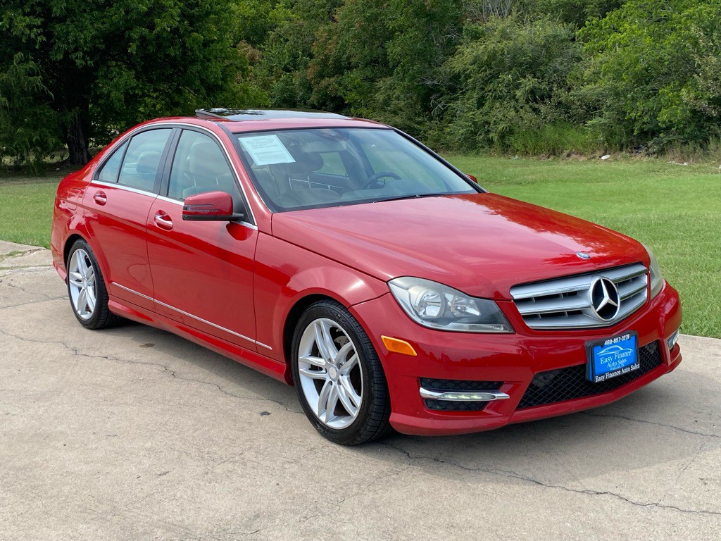 2013 Mercedes-Benz C-Class Image 3