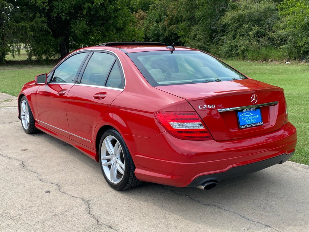 2013 Mercedes-Benz C-Class Image 4