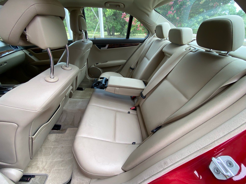 2013 Mercedes-Benz C-Class Image 8
