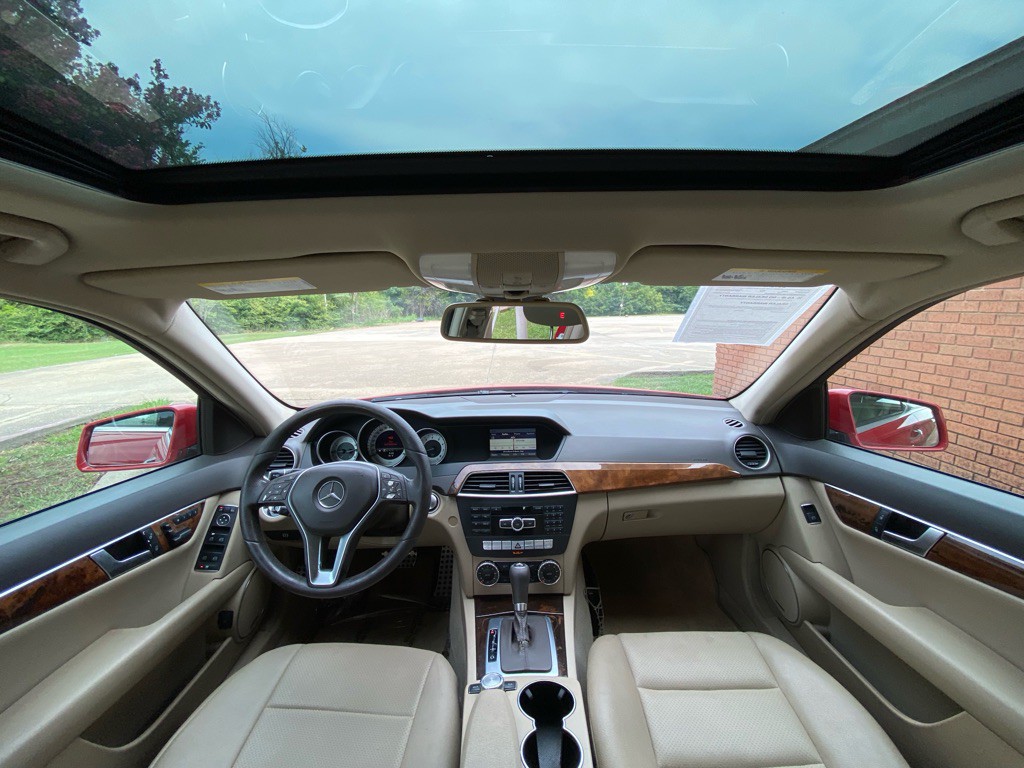 2013 Mercedes-Benz C-Class Image 12