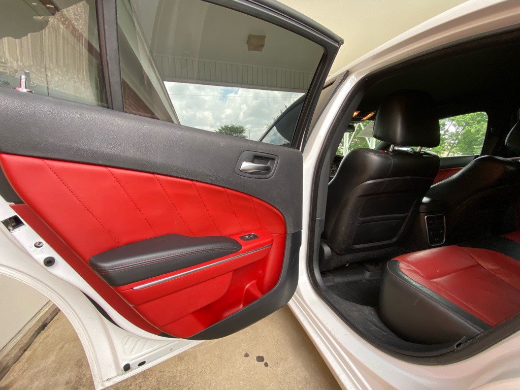 2015 Dodge Charger Image 10