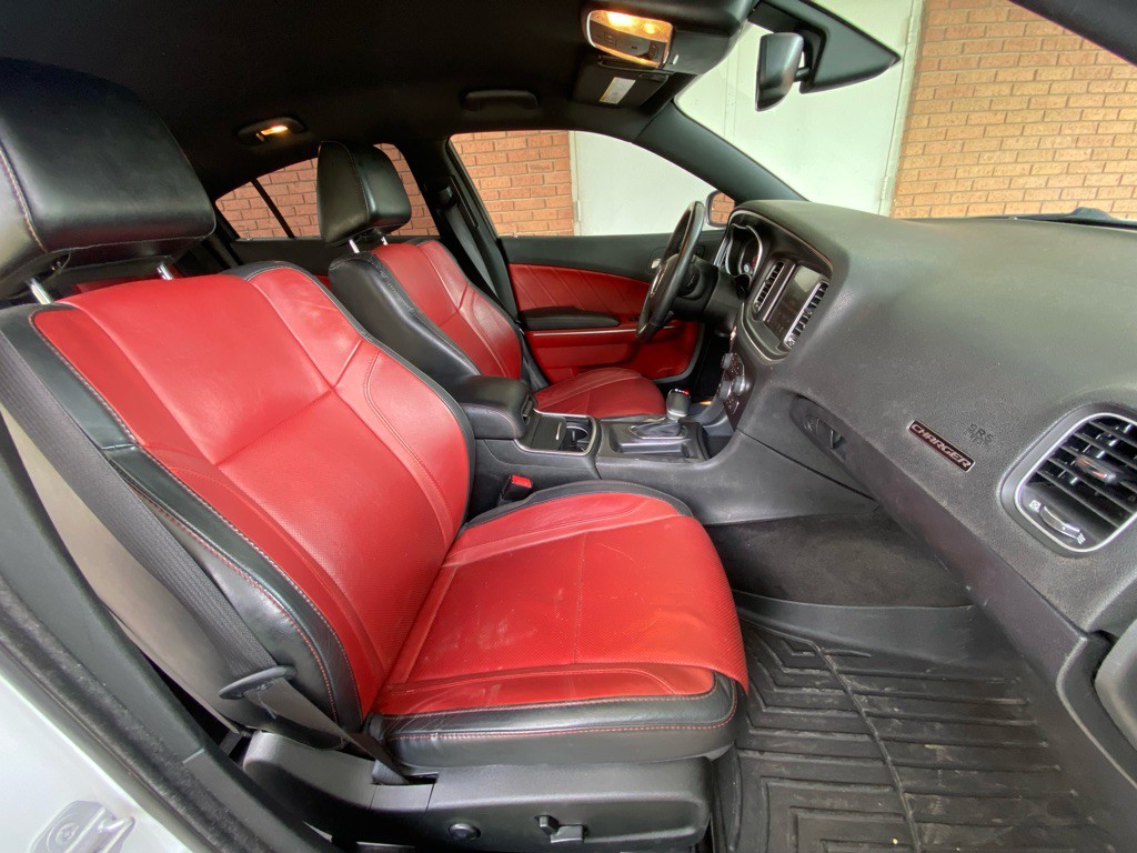 2015 Dodge Charger Image 14