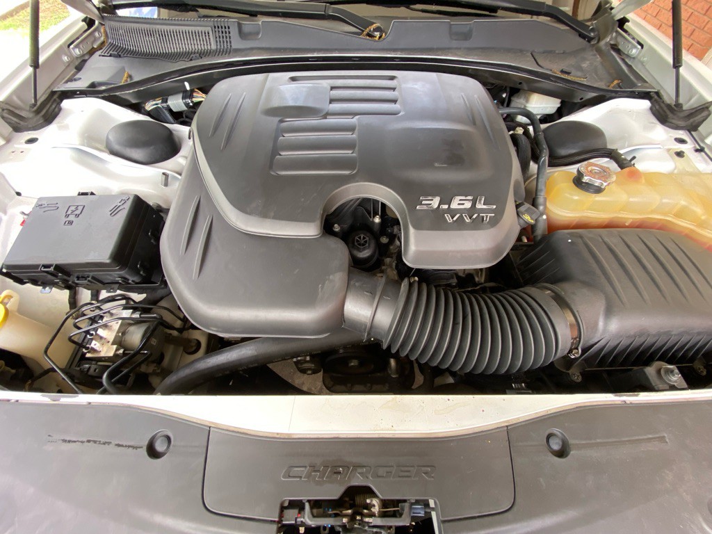 2015 Dodge Charger Image 21