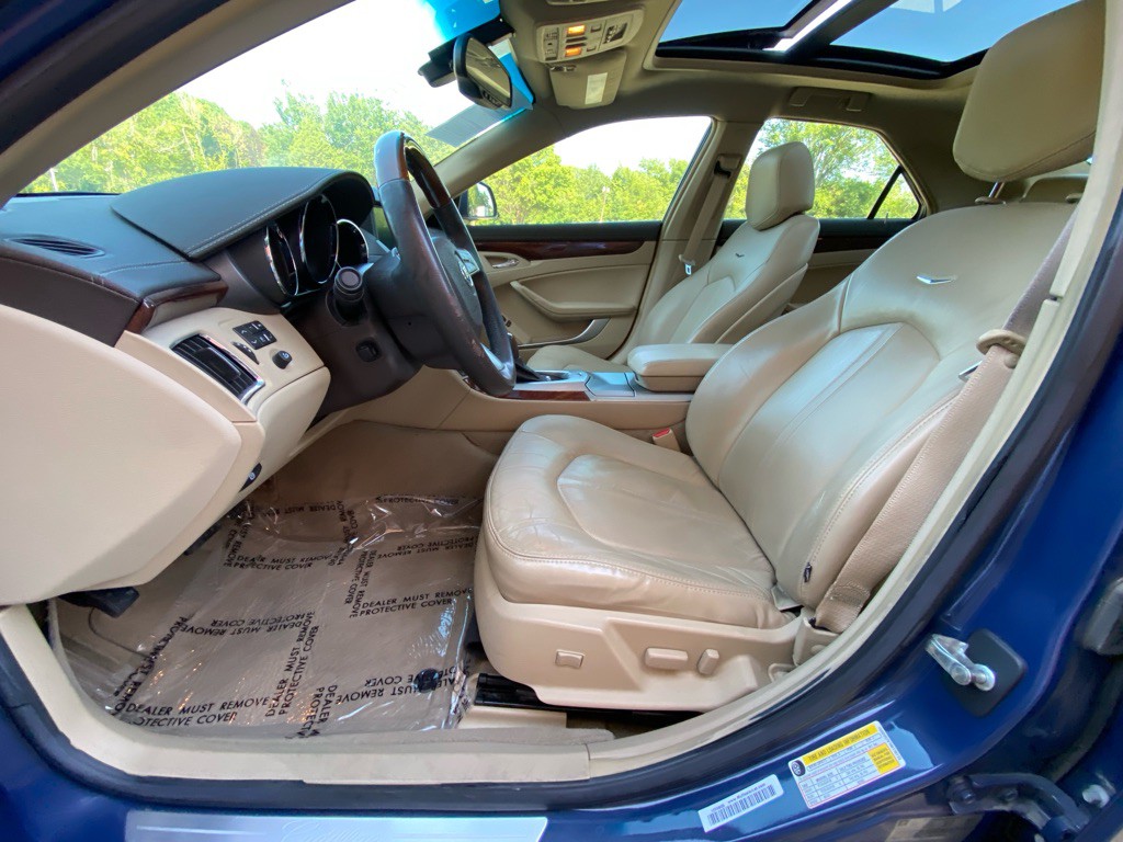 2009 Cadillac CTS Image 8
