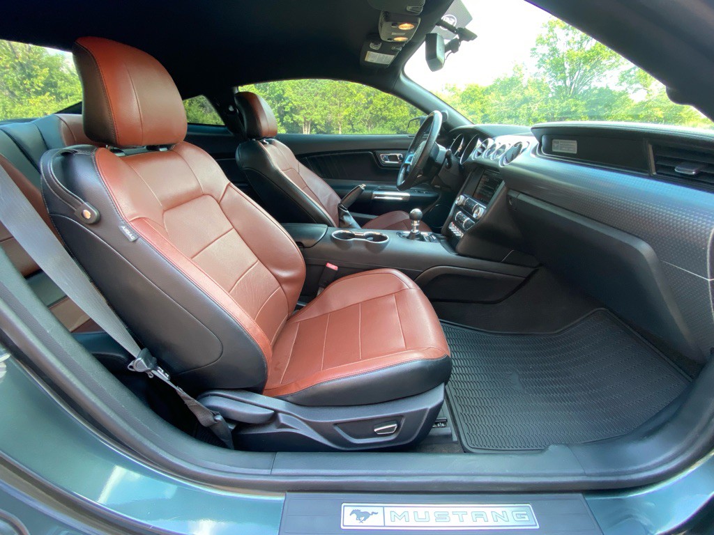 2015 Ford Mustang Image 12