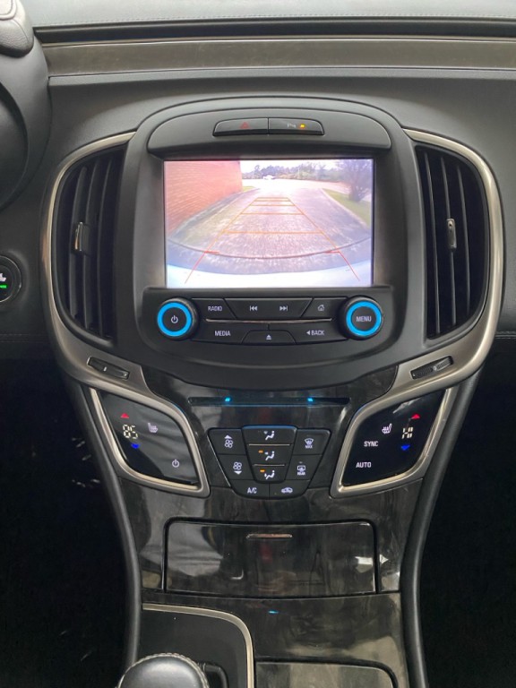 2016 Buick Lacrosse Image 12