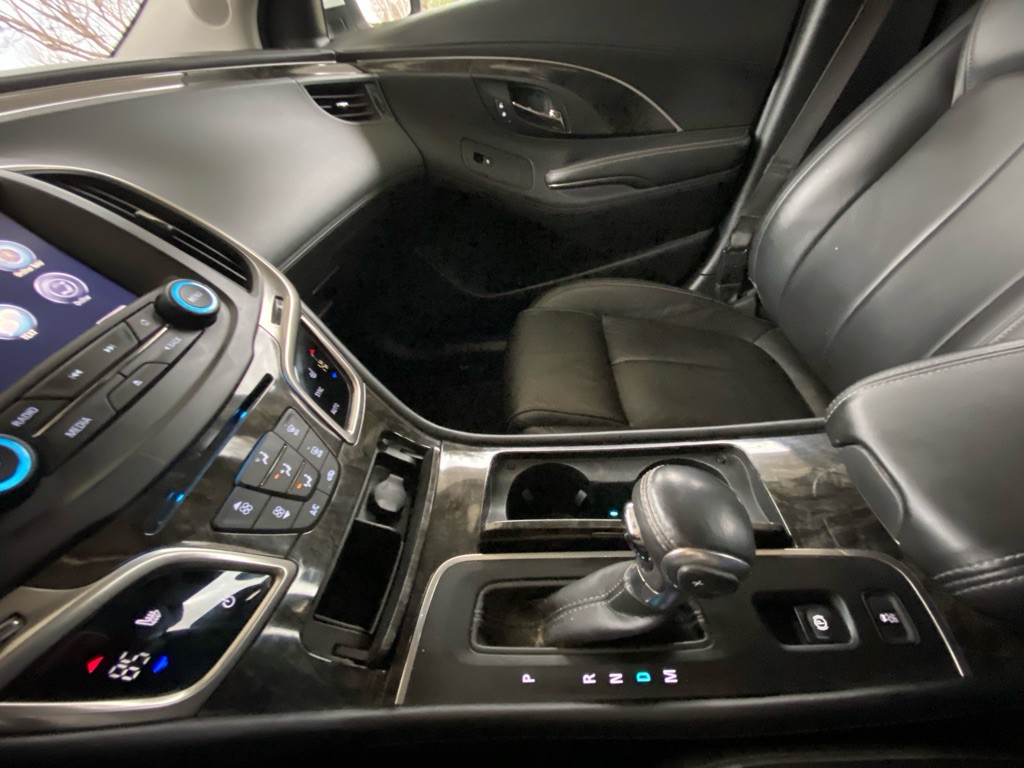 2016 Buick Lacrosse Image 14