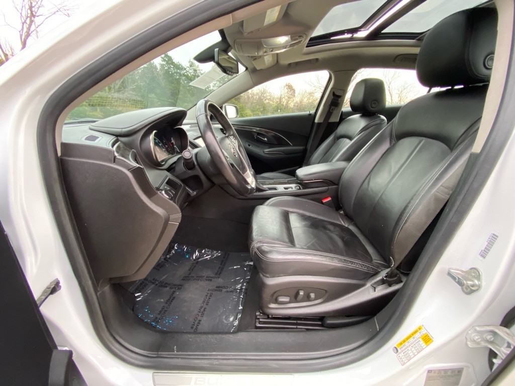 2016 Buick Lacrosse Image 6