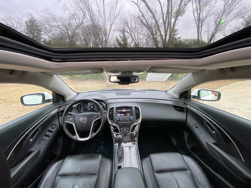 2016 Buick Lacrosse Image 11