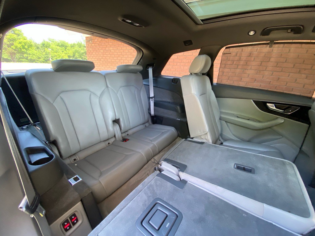 2017 Audi Q7 Image 17