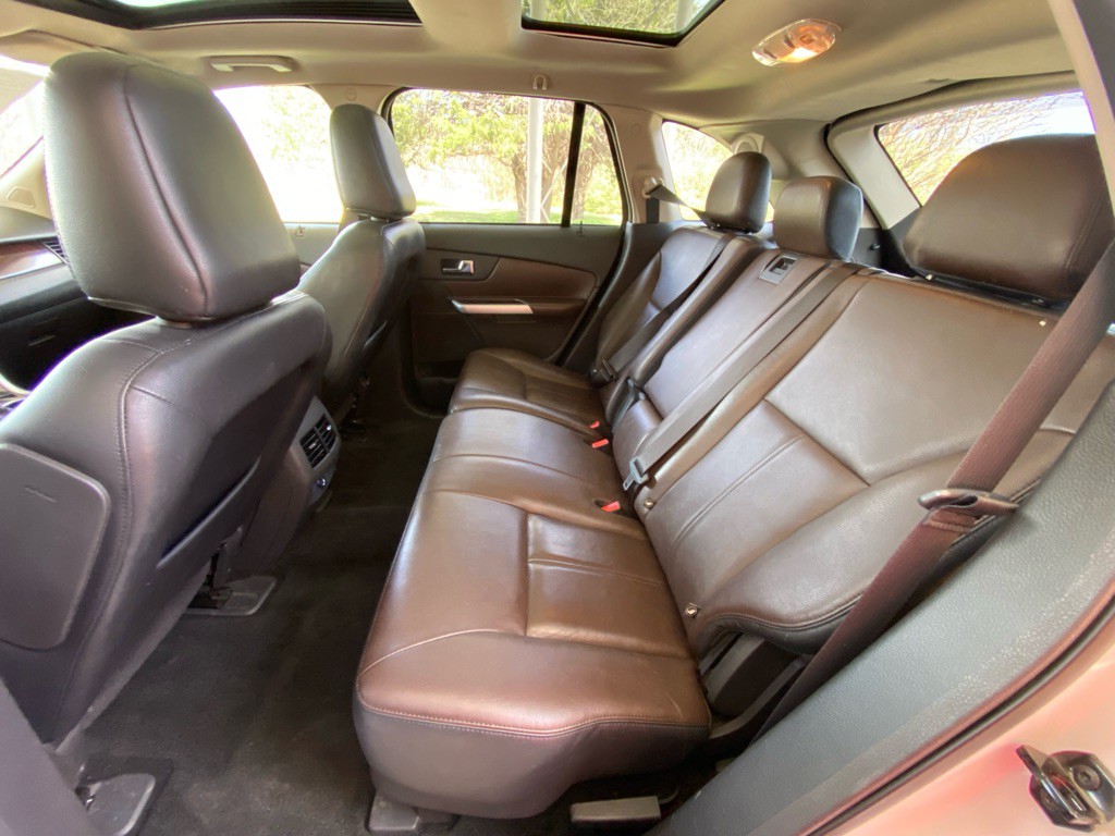 2011 Ford Edge Image 10
