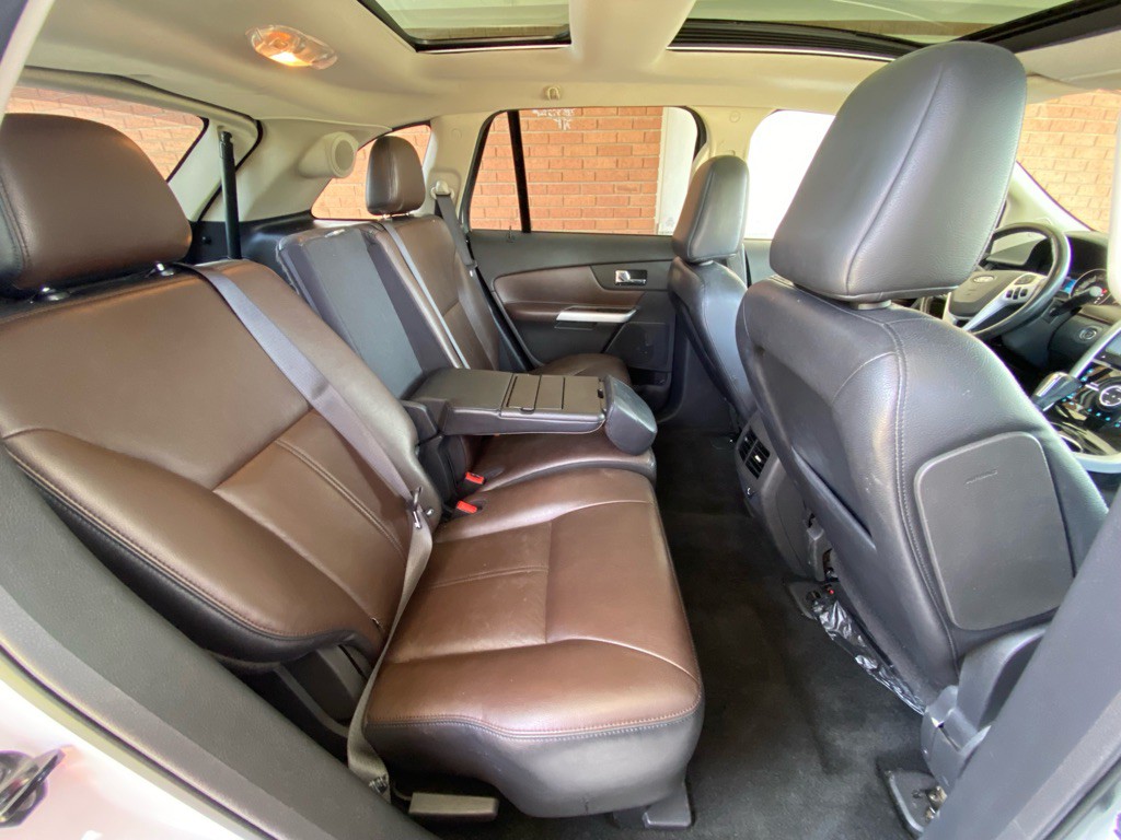 2011 Ford Edge Image 11