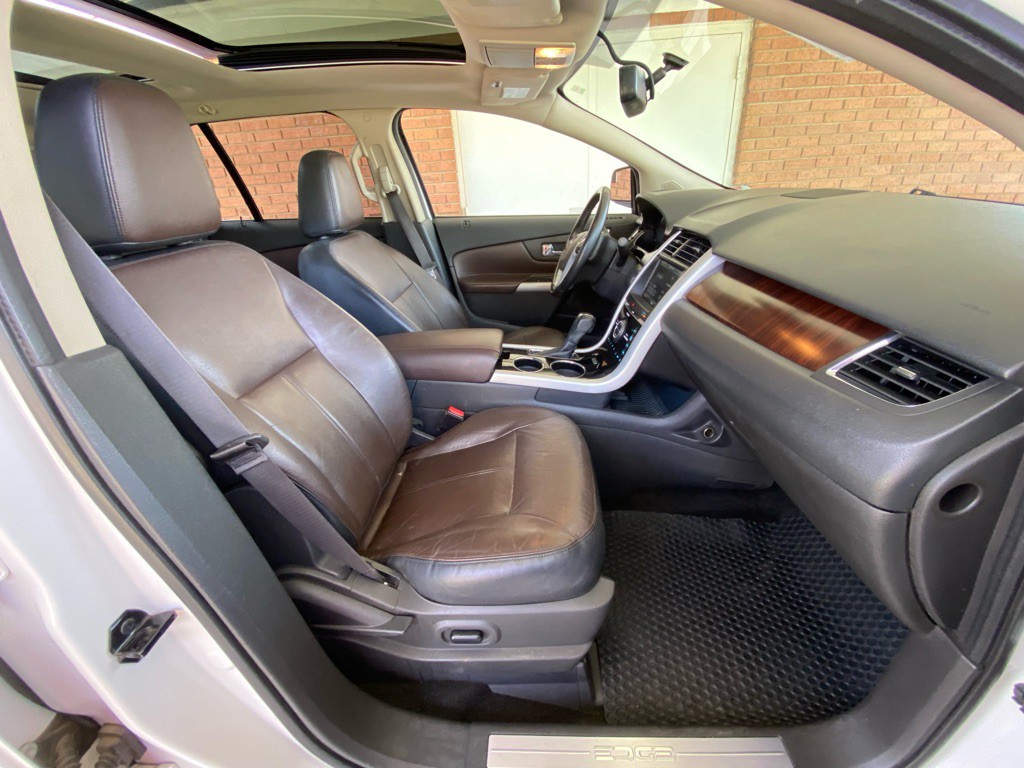 2011 Ford Edge Image 12