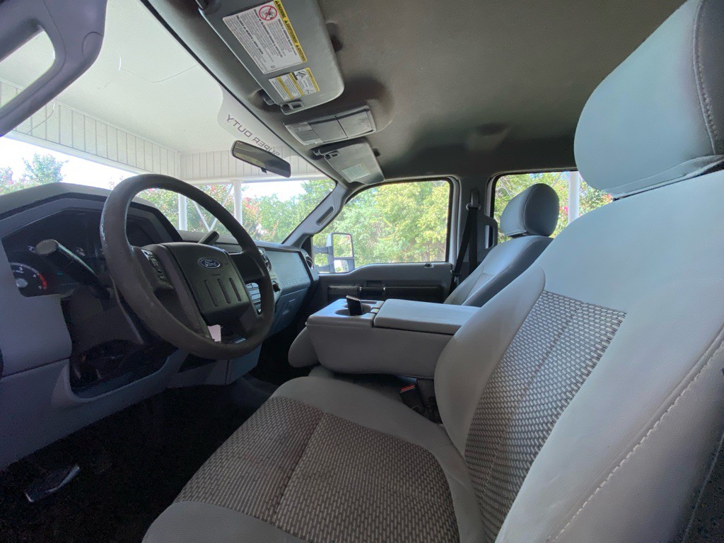 2012 Ford F-250 Image 9