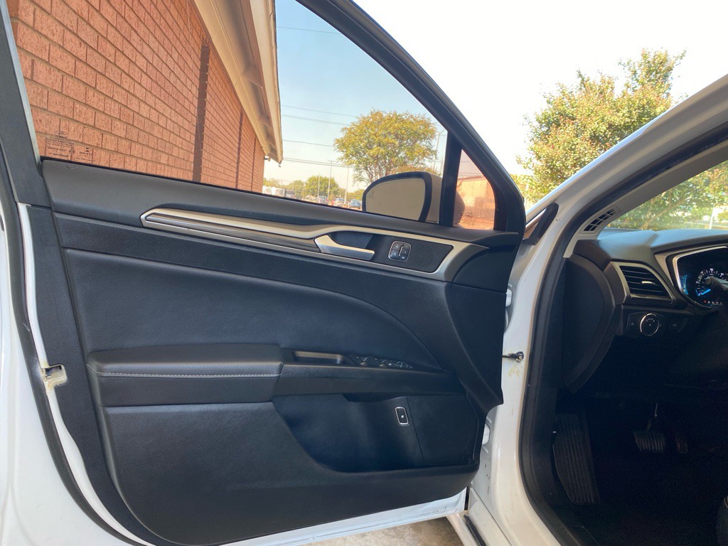 2018 Ford Fusion Image 8