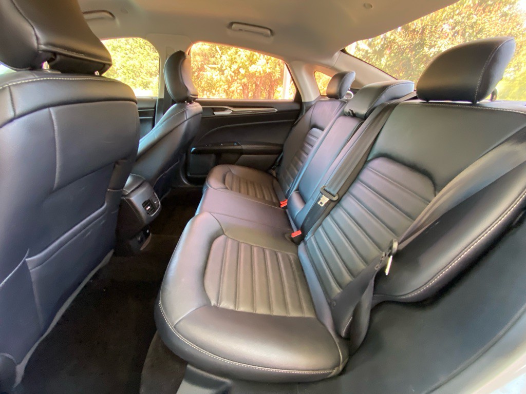 2018 Ford Fusion Image 11