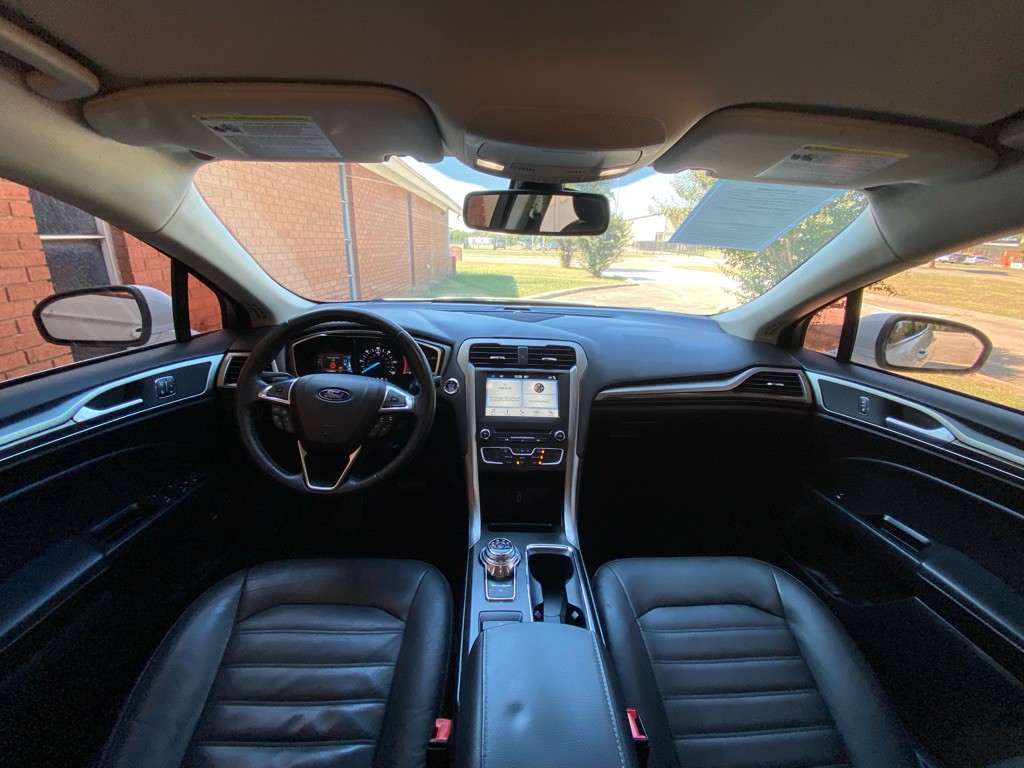 2018 Ford Fusion Image 16