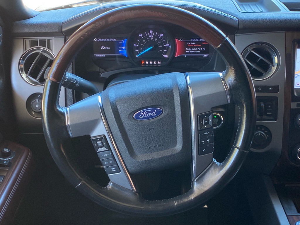 2017 Ford Expedition Image 16
