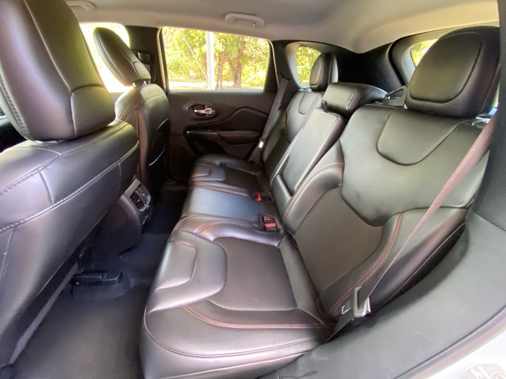 2020 Jeep Cherokee Image 12