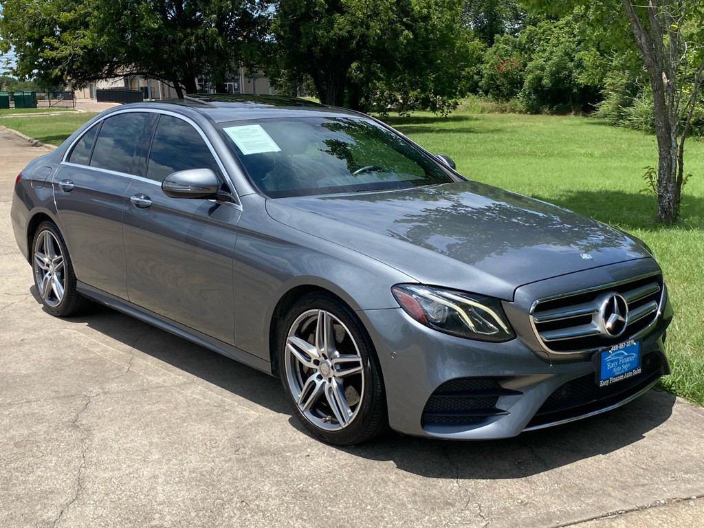 2017 Mercedes-Benz E-Class Image 1