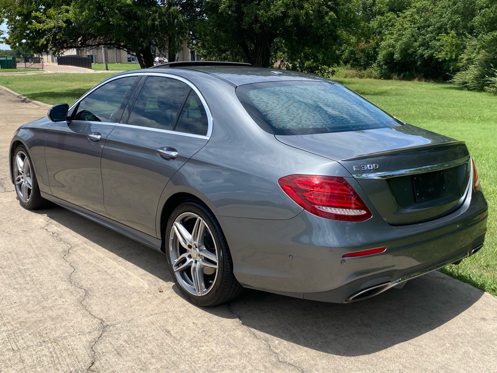 2017 Mercedes-Benz E-Class Image 5