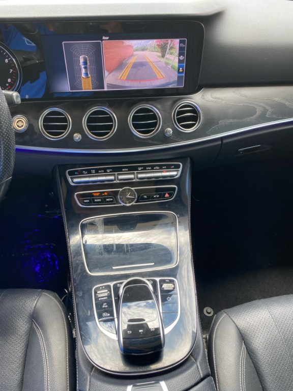2017 Mercedes-Benz E-Class Image 14