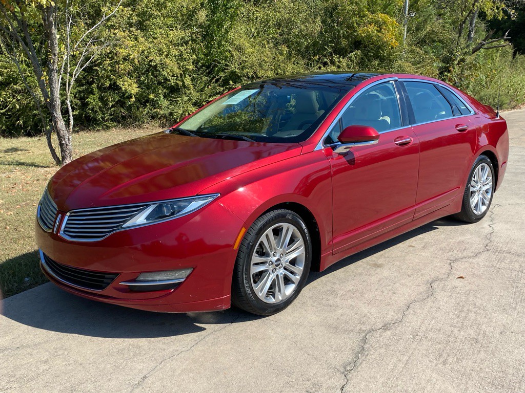 2013 Lincoln MKZ Image 3