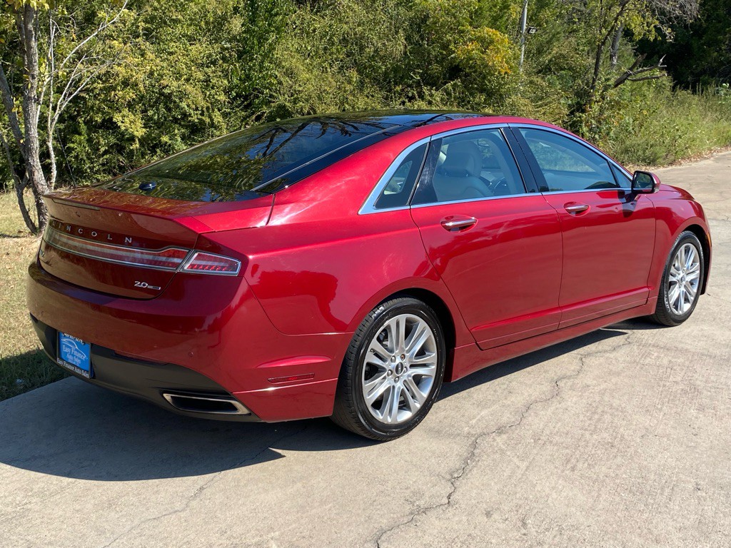 2013 Lincoln MKZ Image 4