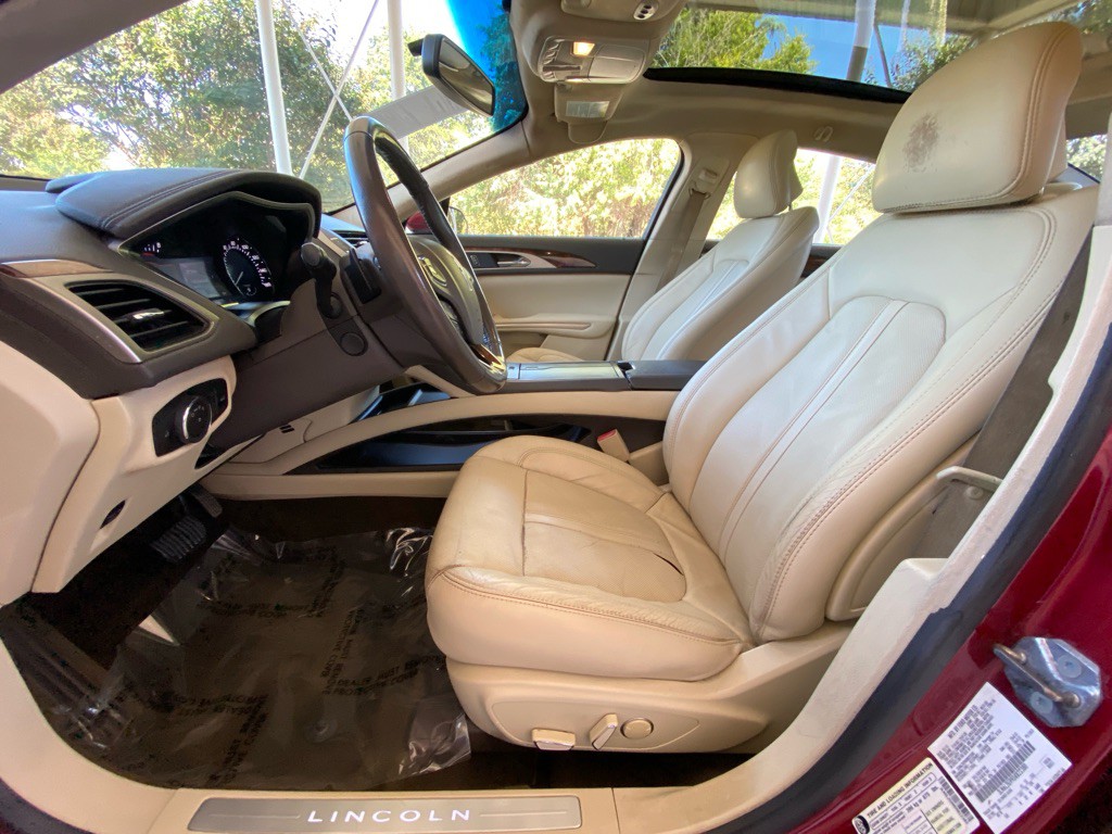 2013 Lincoln MKZ Image 9