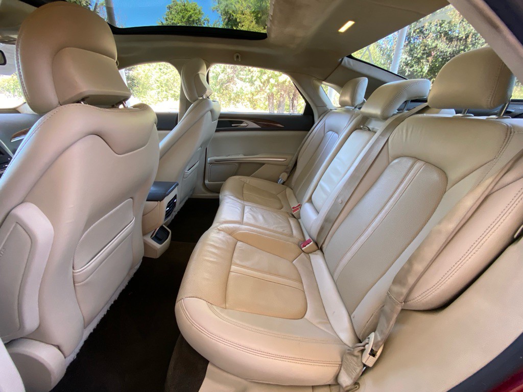 2013 Lincoln MKZ Image 11