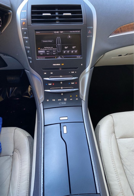 2013 Lincoln MKZ Image 16