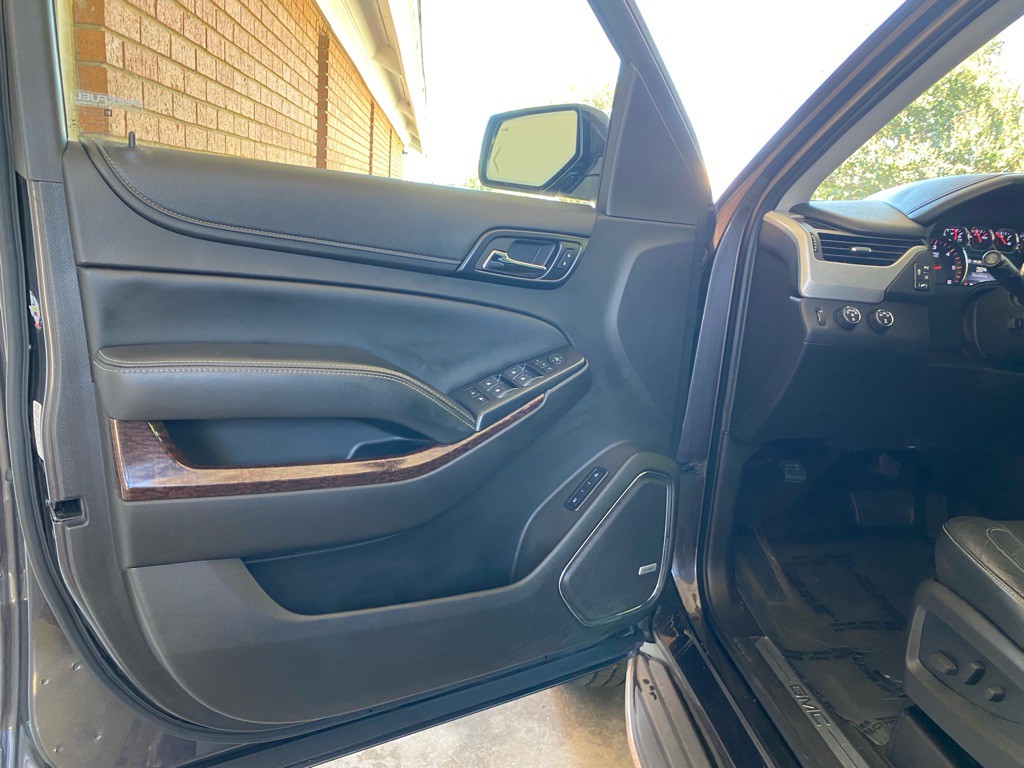 2015 GMC Yukon Image 8