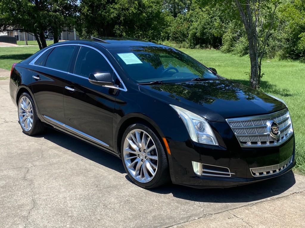 2013 Cadillac XTS Image 1