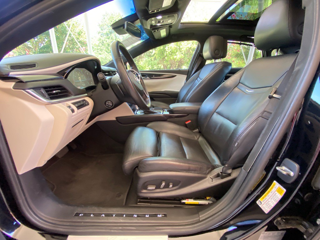 2013 Cadillac XTS Image 9
