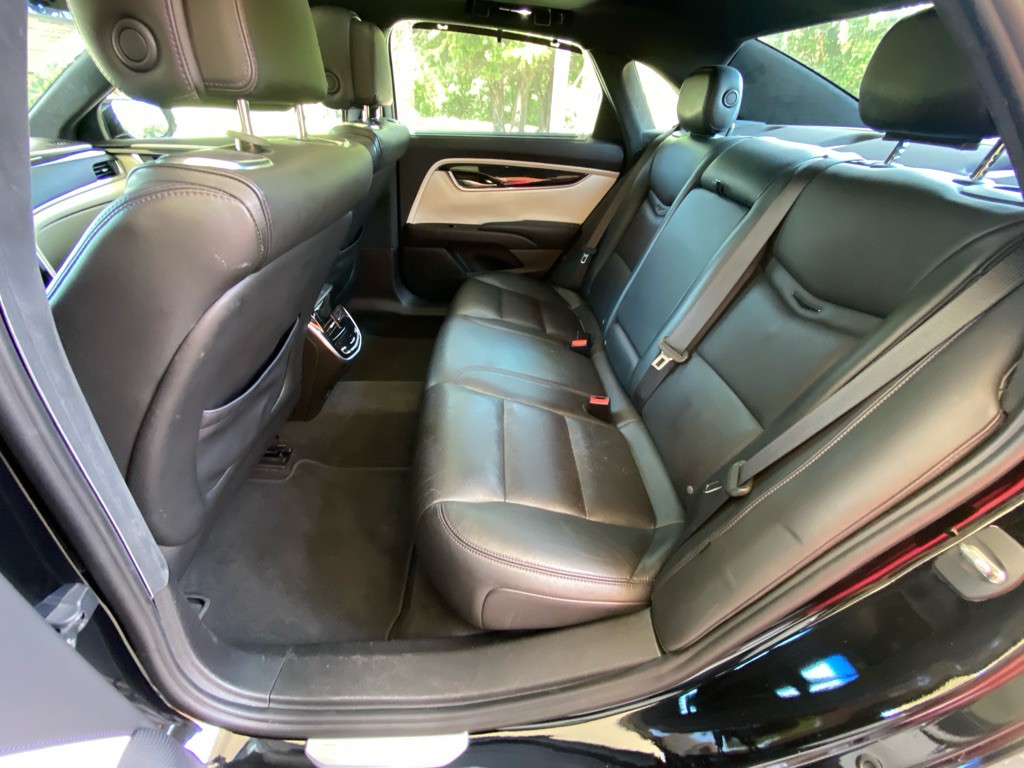 2013 Cadillac XTS Image 13